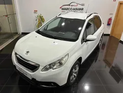 Branco Usado 2013 Peugeot 2008 SUV | € 15.900