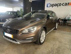 Castanho Usado 2015 Volvo V60 Momentum Carrinha | € 17.950 (Preço elevado)