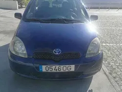 Azul Usado 1999 Toyota Yaris Citadino | € 2.500