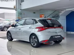 Cinza Usado 2021 Hyundai i20 Comfort | € 14.990 (Preço justo)