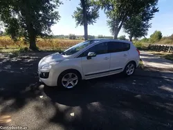 Branco Usado 2012 Peugeot 3008 Carrinha | € 9.999 (Preço justo)