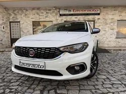 Branco Usado 2019 Fiat Tipo Lounge Citadino | € 12.500 (Preço justo)