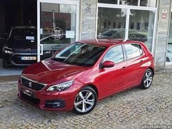 Vermelho Usado 2018 Peugeot 308 Active Citadino | € 11.950 (Preço justo)