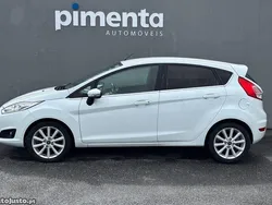 Branco Usado 2016 Ford Fiesta Titanium Citadino | € 14.450