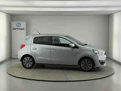 Cinzento Usado 2019 Mitsubishi Space Star | € 11.800 (Preço elevado)
