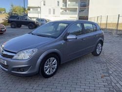 Usado 2010 Opel Astra Sedan | € 6.000 (Bom preço)