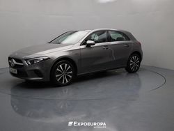 Cinzento Usado 2021 Mercedes A250 Style | € 29.990 (Preço elevado)