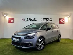 Cinzento Usado 2021 Citroën C4 Shine Monovolume | € 17.500 (Bom preço)