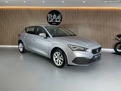 Cinza Usado 2020 Seat Leon Style | € 15.490 (Preço justo)