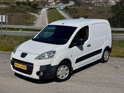 Branco Usado 2011 Peugeot Partner Van | € 8.750 (Preço justo)