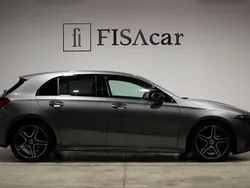 Cinza Usado 2023 Mercedes A200 AMG line Sedan | € 38.900 (Preço elevado)
