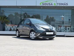 Cinzento Usado 2016 Toyota Aygo Citadino | € 7.990 (Super Preço)