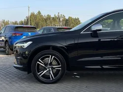 Preto Usado 2019 Volvo XC60 R-Design SUV | € 36.490 (Preço justo)