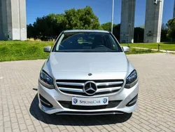 Cinza Usado 2017 Mercedes B200 Style Monovolume | € 18.950