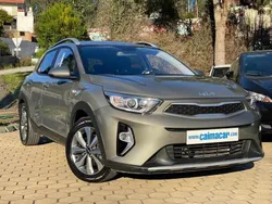 Branco Usado 2022 Kia Stonic SUV | € 15.250 (Preço justo)