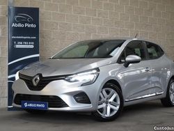 Cinza Usado 2021 Renault Clio V Intens Sedan | € 14.900 (Preço justo)