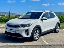 Branco Usado 2022 Kia Stonic SUV | € 18.980 (Preço elevado)