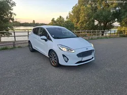 Branco Usado 2021 Ford Fiesta Titanium Citadino | € 11.900 (Super Preço)
