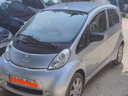 Usado 2015 Peugeot iON Citadino | € 5.200