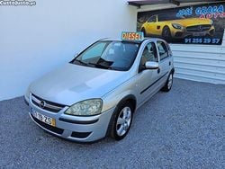 Cinza Usado 2005 Opel Corsa | € 3.250 (Preço justo)