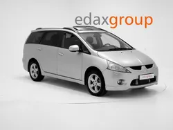 Cinzento Usado 2010 Mitsubishi Grandis Monovolume | € 8.490