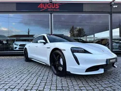 Branco Usado 2020 Porsche Taycan Turbo Sedan | € 95.000