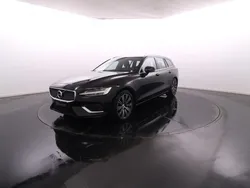 Preto Usado 2021 Volvo V60 Carrinha | € 34.900 (Preço elevado)