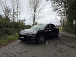Preto Usado 2020 Tesla Model 3 Standard Range Plus Sedan | € 22.450 (Bom preço)