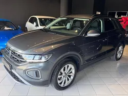 Cinza Usado 2023 VW T-Roc Style SUV | € 22.490 (Preço justo)