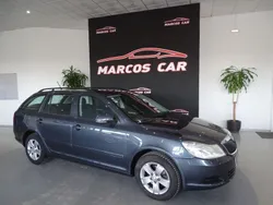 Cinza Usado 2011 Skoda Octavia GreenLine Carrinha | € 9.400