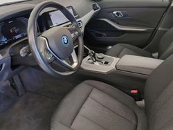 Branco Usado 2022 BMW 320 Sport Line Sedan | € 33.750