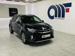Preto Usado 2024 Kia Stonic SUV | € 17.399 (Preço justo)