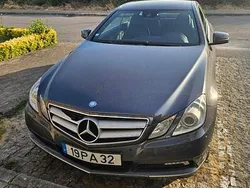Cinzento Usado 2011 Mercedes 220 | € 11.900