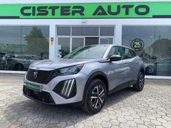 Cinzento Usado 2024 Peugeot 2008 Active SUV | € 20.990 (Preço justo)