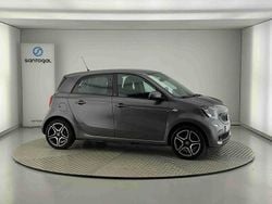Cinzento Usado 2017 Smart ForFour Passion Citadino | € 13.990 (Caro)