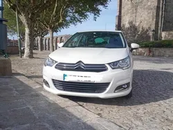 Branco Usado 2016 Citroën C4 Citadino | € 12.850 (Caro)