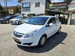 Branco Usado 2008 Opel Corsa | € 3.500 (Bom preço)