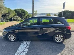 Preto Usado 2018 Mercedes B180 Monovolume | € 19.900 (Preço justo)