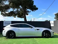Cinzento Usado 2013 Ferrari FF Coupé | € 169.000