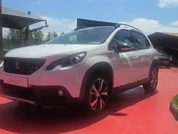 Branco Usado 2018 Peugeot 2008 SUV | € 11.750 (Preço justo)