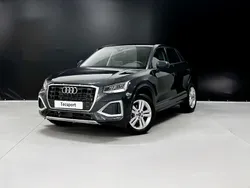 Cinzento Novo 2025 Audi Q2 SUV | € 31.500