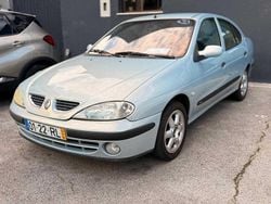 Cinzento Usado 2001 Renault Mégane | € 1.250