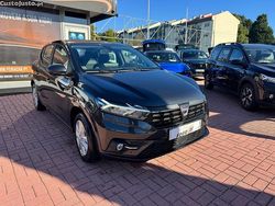 Preto Usado 2022 Dacia Sandero Comfort Citadino | € 13.990 (Preço justo)