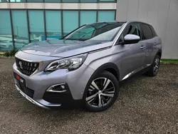 Cinzento (metalizada) Usado 2020 Peugeot 3008 Allure Citadino | € 19.900 (Preço justo)