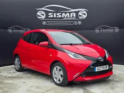 Vermelho Usado 2016 Toyota Aygo X-play Citadino | € 7.750 (Bom preço)