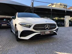 Branco Usado 2023 Mercedes A250 AMG line Citadino | € 40.500 (Preço justo)