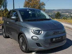 Cinza Usado 2021 Fiat 500e Icon Citadino | € 17.900 (Preço justo)