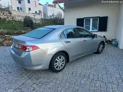 Cinzento Usado 2009 Honda Accord | € 15.000