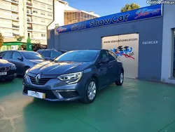 Cinza Usado 2019 Renault Mégane IV LIMITED Citadino | € 14.250