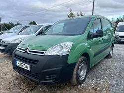 Verde Usado 2016 Citroën Berlingo Monovolume | € 10.500 (Preço justo)